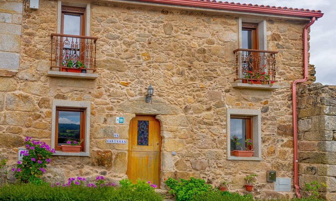 Carballo Casa | Acogedora casa rural As Marismas