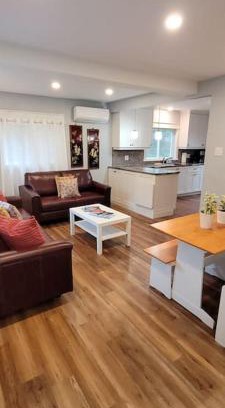 Timberlea Casa | Cozy Cottage Close to the City