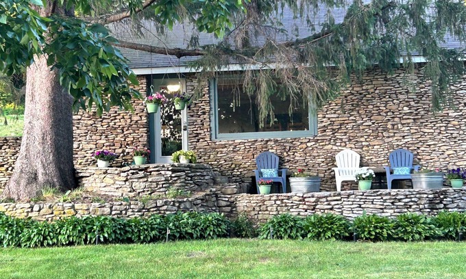 Bagley Cabaña | Cozy Cottage getaway on the Mississippi/Wisconsin River in Wyalusing State Park
