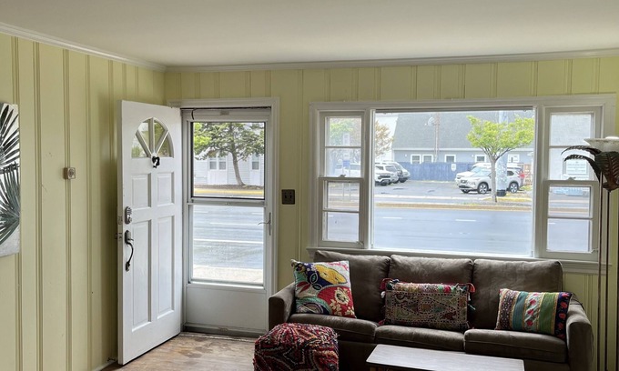 Dewey Beach Cabaña | Cozy Cottage in Dewey Beach