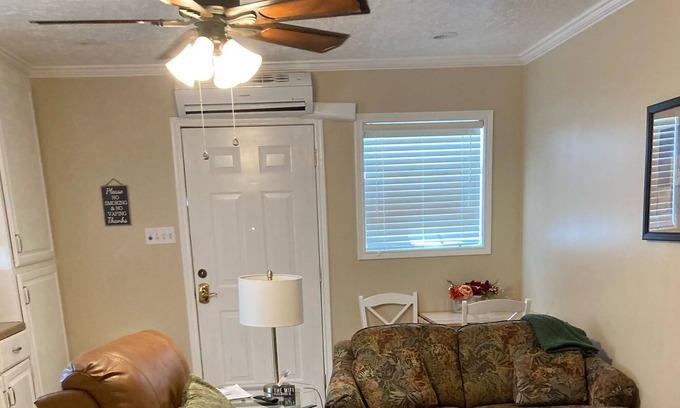 Prien Cabaña | Cozy Cottage in Safe Neighborhood