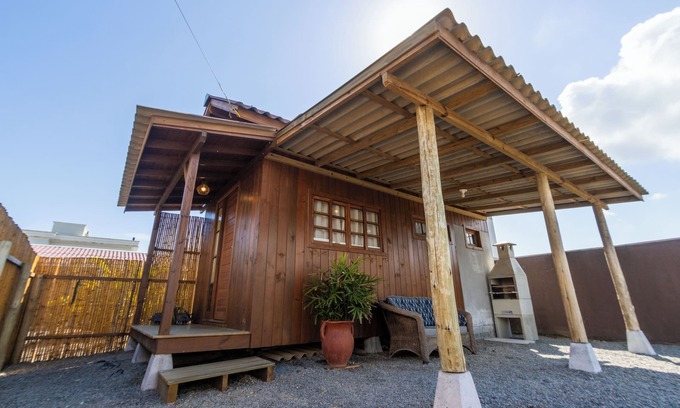 Nossa Senhora de Fatima Chalet De Esquí | Cozy cottage near the beach and Beto Carrero