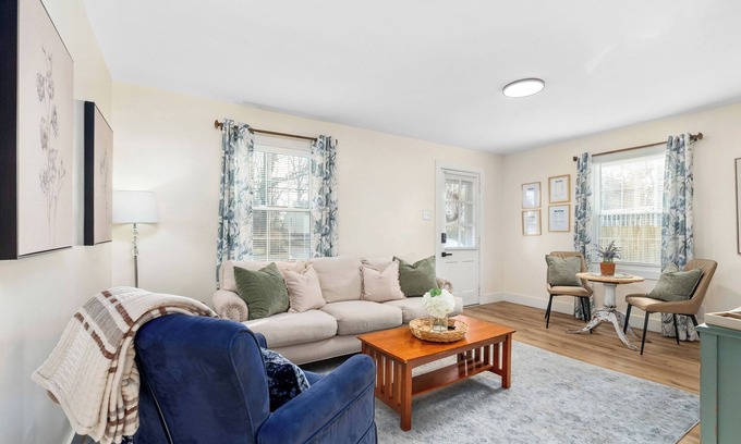 Lynchburg Casa | Cozy Cottage on Perrymont 2-bed house quick access to the universities & Mall