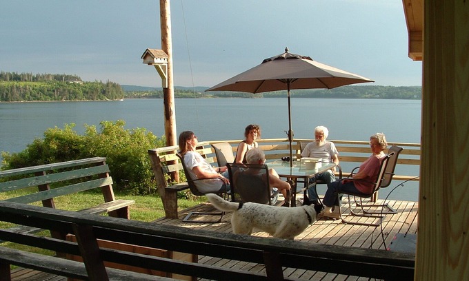 Guysborough County Cabina | Cozy cottage right on the water