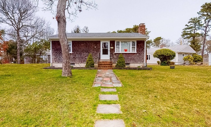 Bass River Casa | Cozy cottage, WiFi, W/D, A/C, Gas grill, Firepit