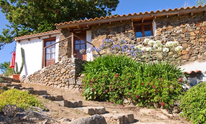 La Solana Casa | Acogedora casa de campo con jardín en plena naturaleza.