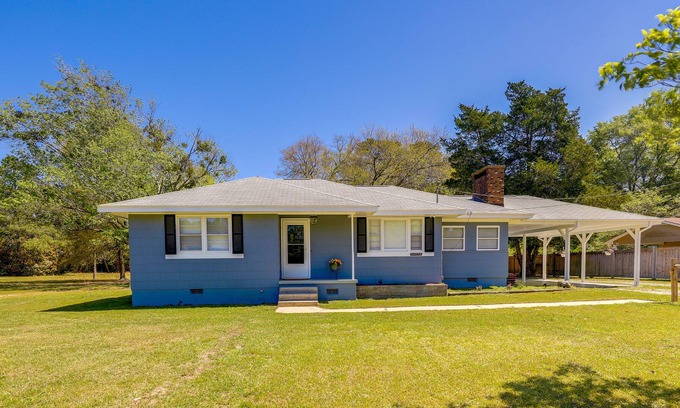 Arapahoe Casa | Cozy Country Getaway in Grantsboro Near Beaches!