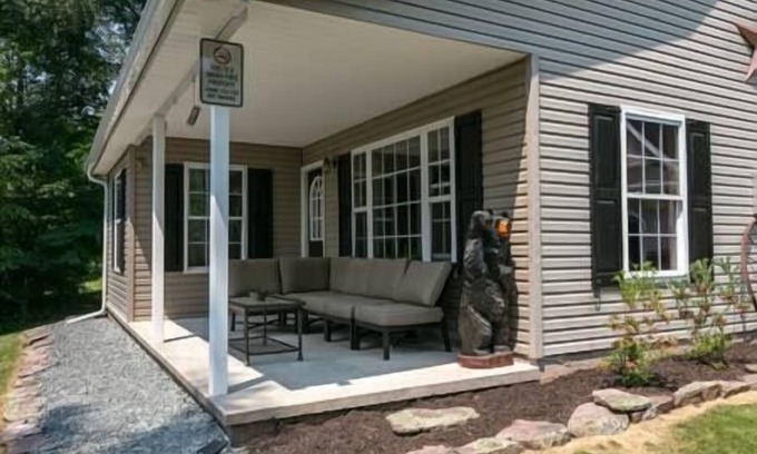 Wellsboro Casa | Cozy Couples Getaway / Beaver Dam Lodge