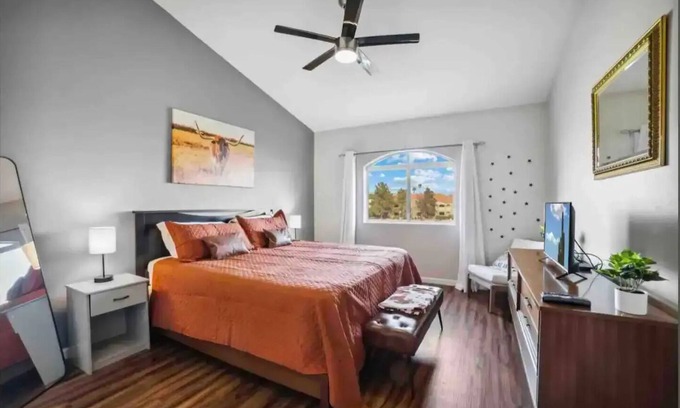 Paradise Valley Village Condominio | Cozy Cowboy Condo