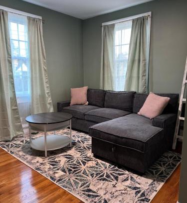 Martha Jefferson Apartamento | Cozy cville spot