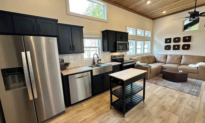 Dogwood Cabina | Cozy Cypress Cabin