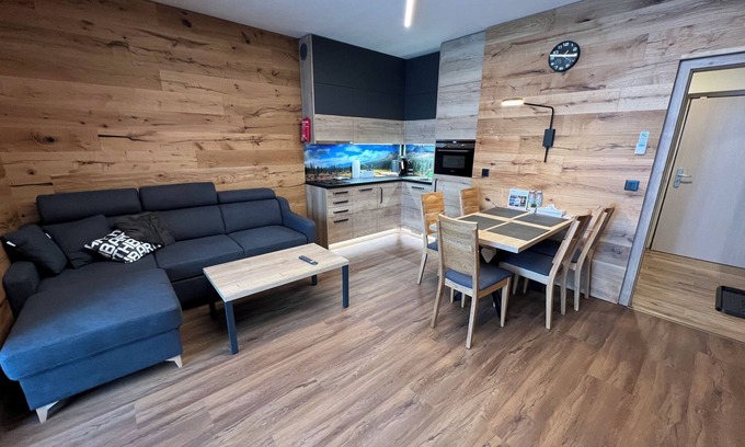 Ricky v Orlickych horach Apartamento | Cozy apartment close to ski centre Říčky, ideal for a family or couple.