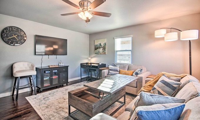 Downtown Casa | Cozy Duplex, Walk to Bentonville City Square!