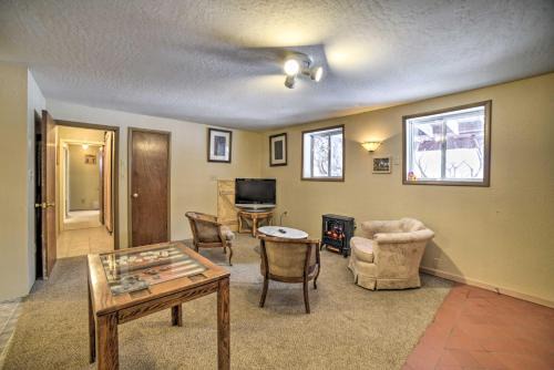 Durango Apartamento | Cozy Durango Apt with Mtn View about 6 Mi to Downtown!
