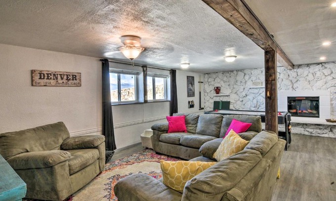 Leadville Apartamento | Cozy Escape with Shared Outdoor Hot Tub and Mtn Views!