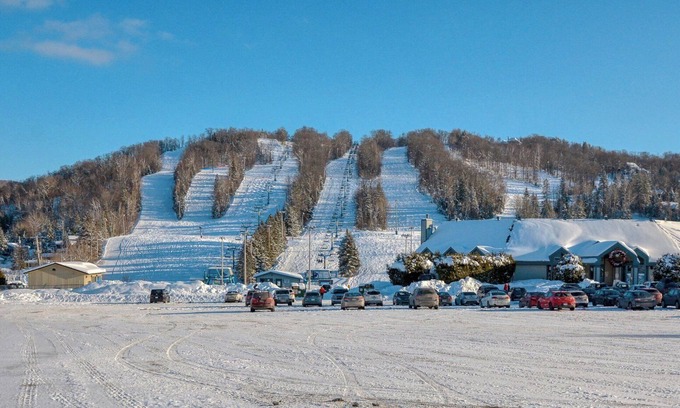 Saint-Sauveur Casa | cozy family house for rent on the ski mountain