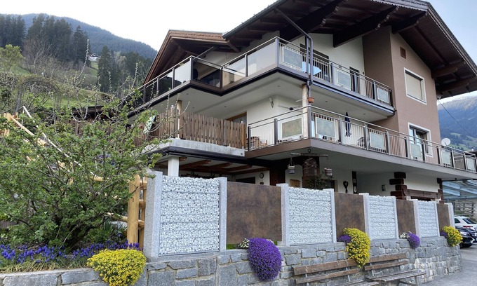 Hippach Apartamento | familiar, acogedor, fantástica vista sobre el Zillertal