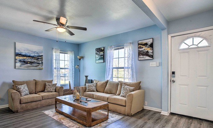 Freeport Casa | Cozy Freeport Abode Near Golfing & Boating!