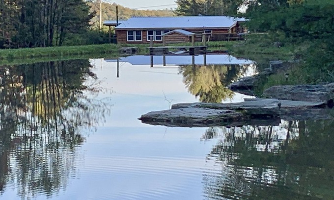 Fishs Eddy Cabaña | Cozy French Woods Cottage, Pond and Pool