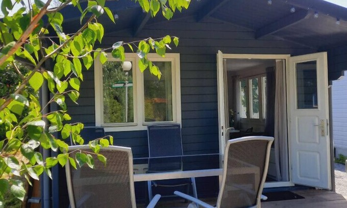 Krachtighuizen Chalet De Esquí | Cozy furnished cabin on a peaceful park