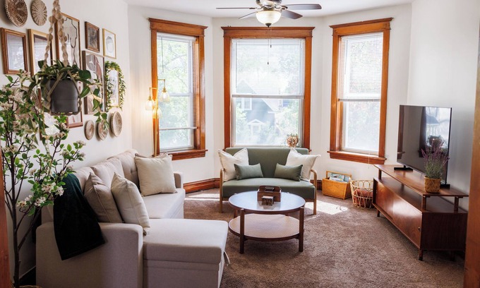 Chicago Apartamento | Cozy Getaway Chicago Oasis in PortagePark 5 BD/ 3BR