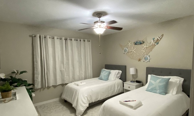 Arlington Casa | Cozy Getaway Family Friendly Home