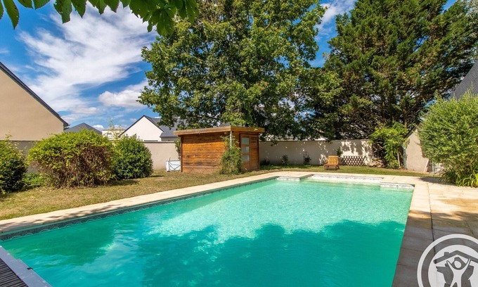 Tierce Cabaña | Gîte avec piscine chauffée et terrasse, près d'Angers, nature et balades, idéal famille 4 pers.