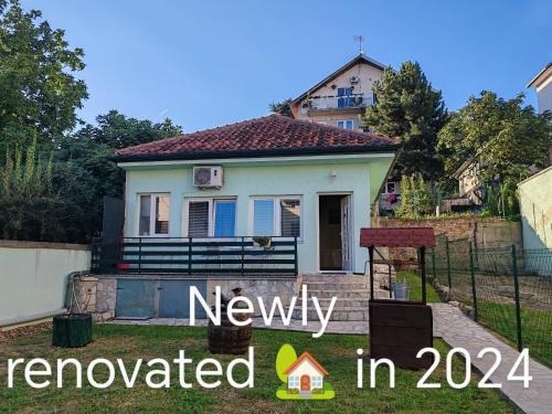 Banovo brdo Apartamento | Cozy green house (free parking spot)