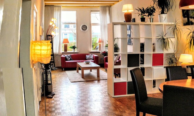Municipality of Nijmegen Casa | Cozy group townhouse Domus Nimma in Center Nijmegen