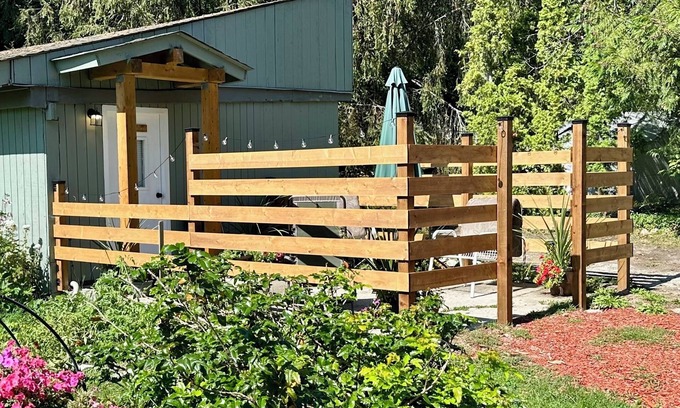 Nelson Cabina | Cozy Guesthouse Close to Ski Hill, Nelson, and Ainsworth!