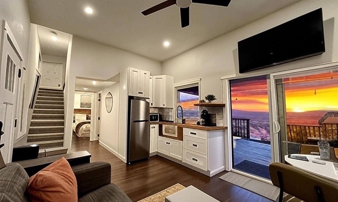 Temecula Casa | Cozy guesthouse with stunning views right in the heart of Temecula Wine Country