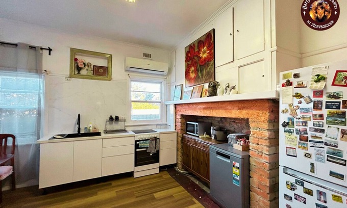 Maryborough Cabaña | Cozy Harry Potter Home in Maryborough, Victoria, Central, Spacious, Magical Stay