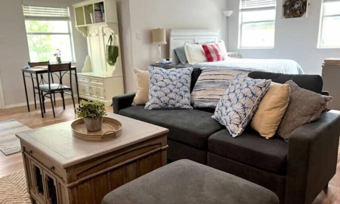 Pedernales Canyon Ranch Casa | Cozy Hill Country Studio w/ Hot Tub in Spicewood