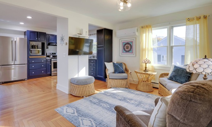 Wakefield-Peacedale Casa | Cozy Historic Wakefield Home Close to Beaches