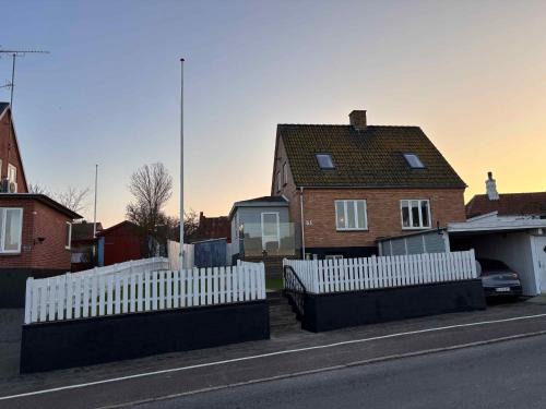 Tejn Apartamento | Cozy Holiday Apartment Located By Tejn Harbor