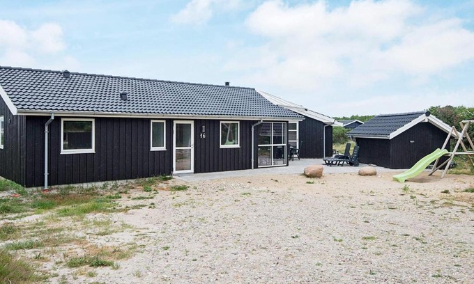 Vejers Casa | Cozy holiday home in Vejers Strand with Sea nearby