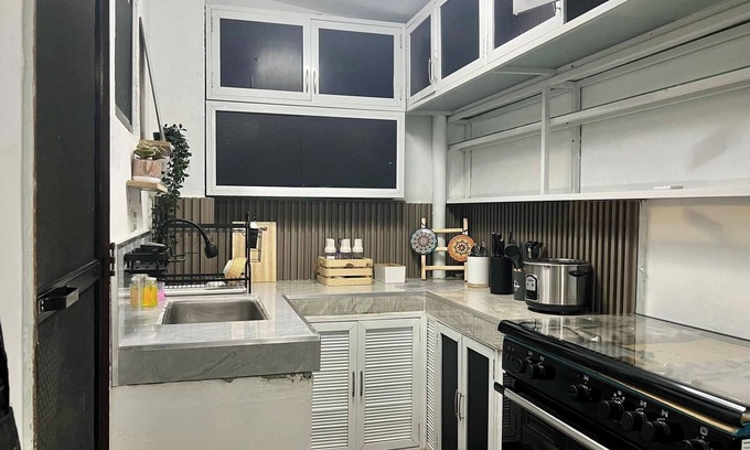 San Pablo Casa | Cozy Holiday Home in San Pablo City for Groups of 8-10