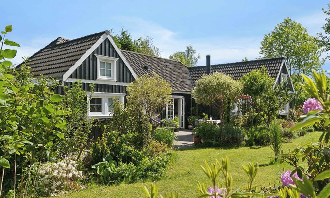 Rageleje Casa | Cozy holiday home in scenic Rågeleje
