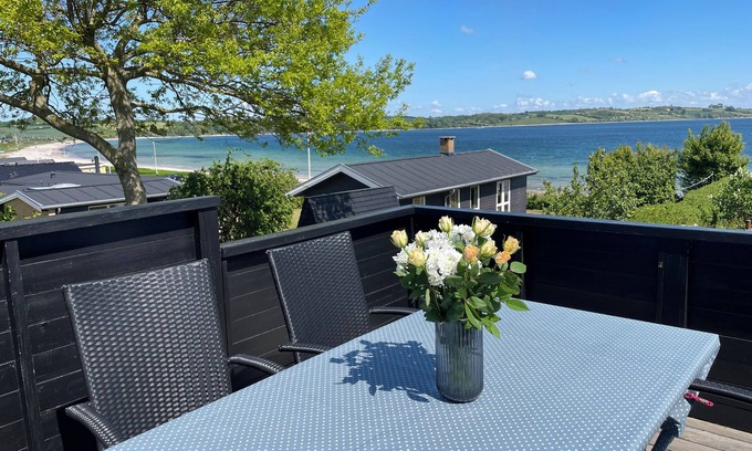 Broager Casa | Cozy holiday house 100 m from the beach for 4 people