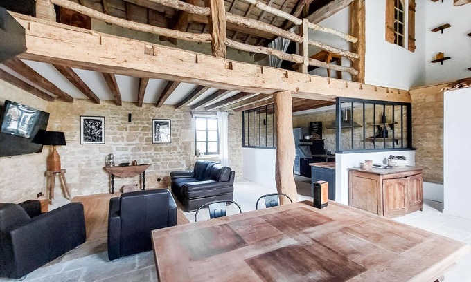 Saint-Julien-de-l'Escap Casa | Cozy home in Saint-Julien-de-l'Esca