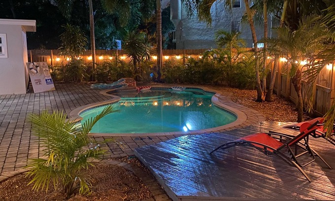 Riverside Park Casa | Cozy home away from home. Five minute from Las Olas. 15 minutes to beach.
