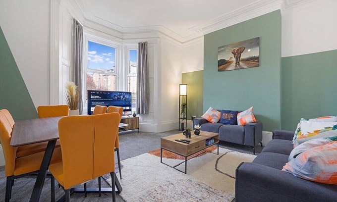 Sunderland Casa | Cozy Home in Avenue Terrace, Sleeps 8
