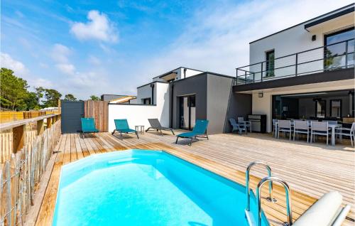 Saint-Jean-de-Monts Casa | Cozy Home In Stjean De Monts