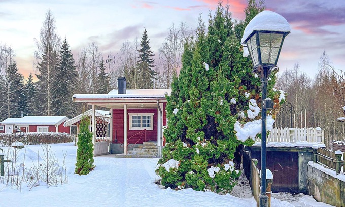 Katrineholm Casa | Acogedora casa en Katrineholm con sauna