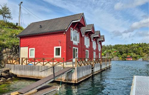 Lysekloster Casa | Cozy Home In Lepsøy With House Sea View