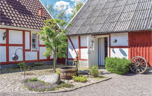 Angelholm Municipality Casa | Cozy Home In Munka-Ljungby