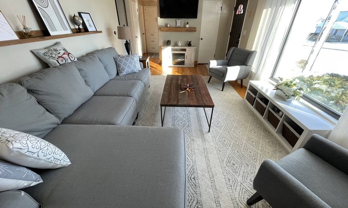 Cedar Rapids Casa | Cozy home in NE Cedar Rapids