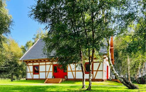 Debina Casa | Cozy Home In Rowy With Kitchen