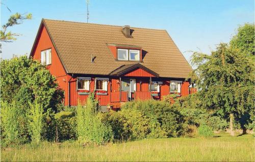 Strangnas Municipality Casa | Cozy Home In Strängnäs With Sauna