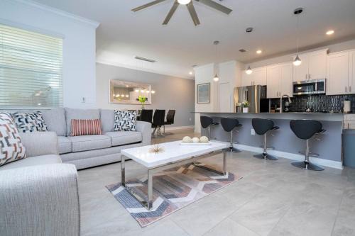 Kissimmee Casa | Cozy Home Near Disney Free Resort Access 4463